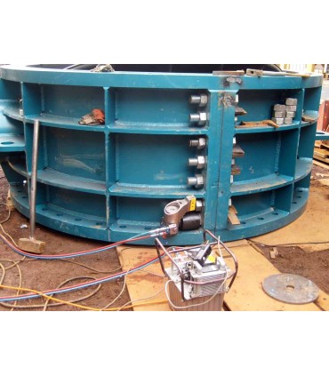 1IBT 1.800 Nm Square Drive Hydraulic Torque Wrench