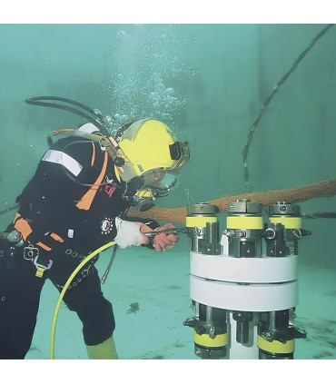 1565 kN Subsea Bolt Tensioner