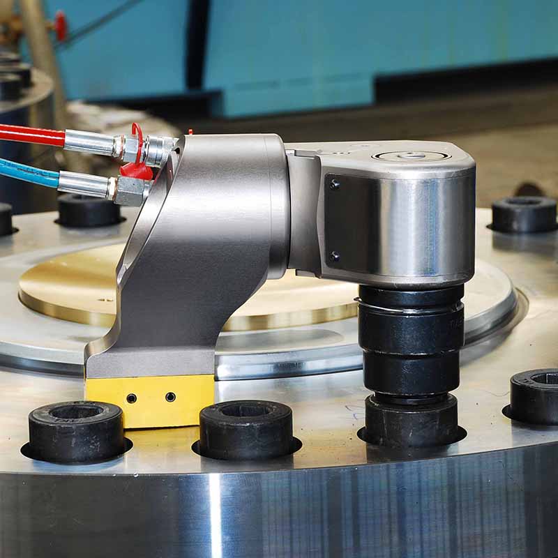 https://www.torc-tech.com/resimler/07ibt_torque_wrench_application_2.jpg